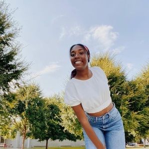 Meet your Posher, Khauri